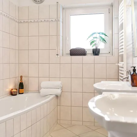 Hafenblick Direkt Am *